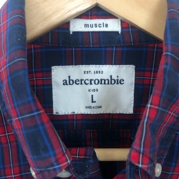 𝅺Abercrombie  Boy’s Festive Plaid Button Up Shirt Large - Picture 3 of 6
